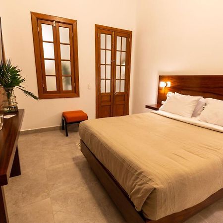 Plaza Chapala Hotel Eksteriør billede